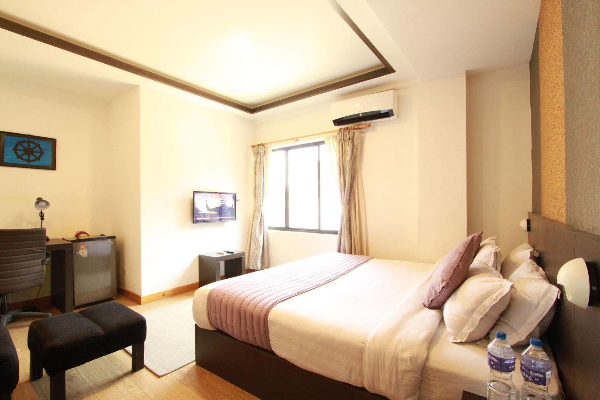 Gaju Suite Hotel Kathmandu Luaran gambar