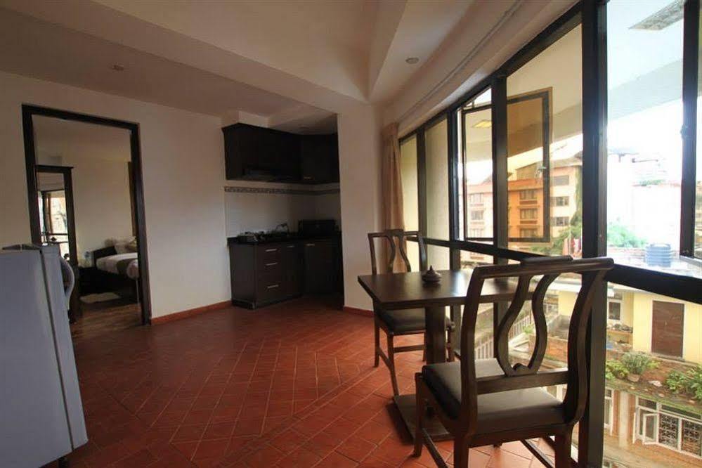 Gaju Suite Hotel Kathmandu Luaran gambar