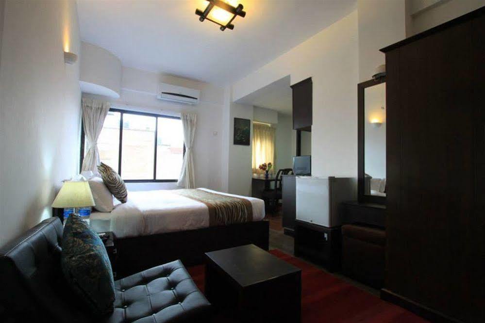 Gaju Suite Hotel Kathmandu Luaran gambar